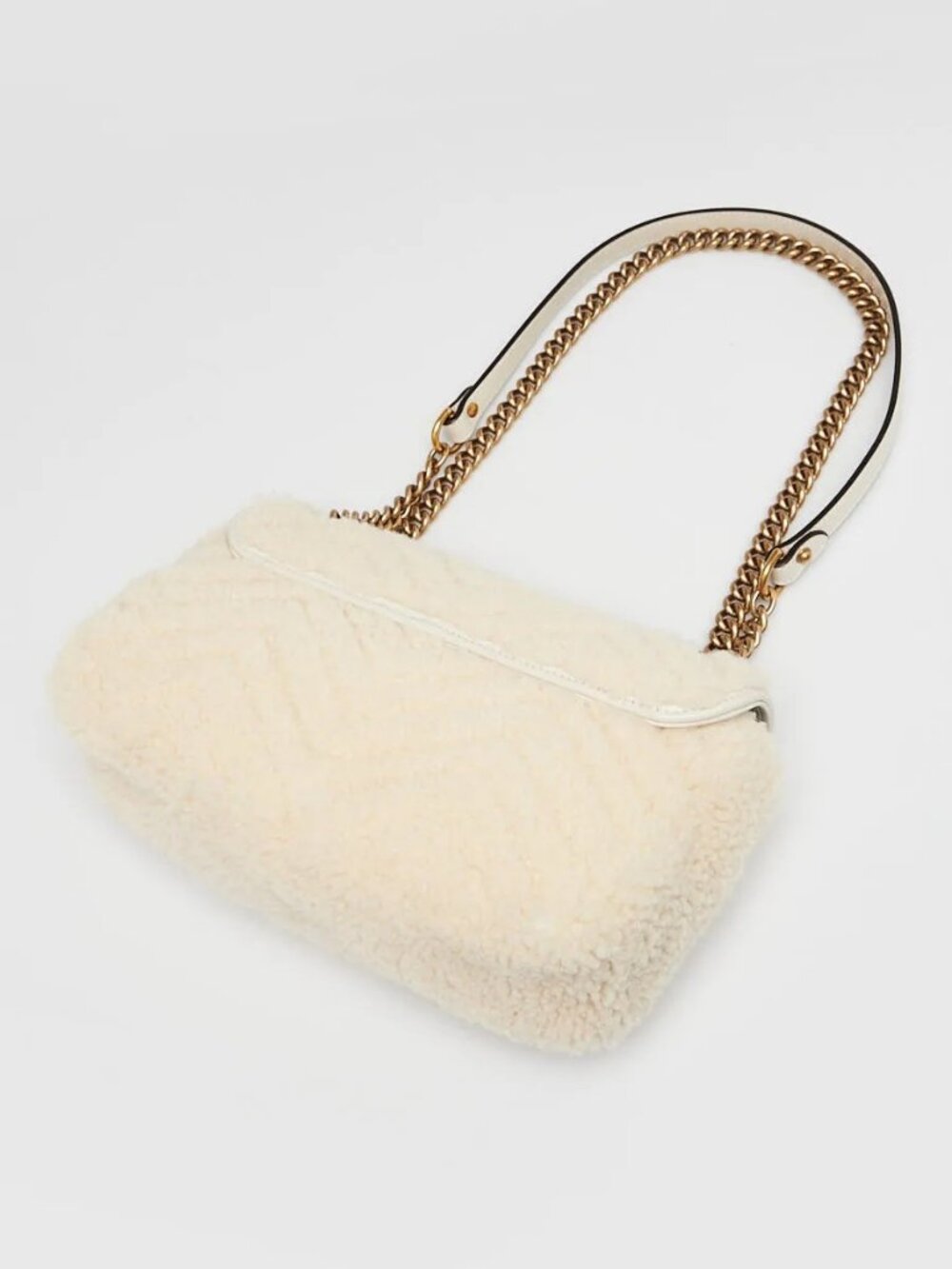 Gucci White Shearling GG Marmont Small Shoulder Bag - Picture 4 of 10